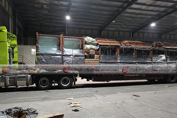 <strong>兩大建造趨勢的公交候車亭設(shè)計說明，和現(xiàn)代化可以接軌。</strong>